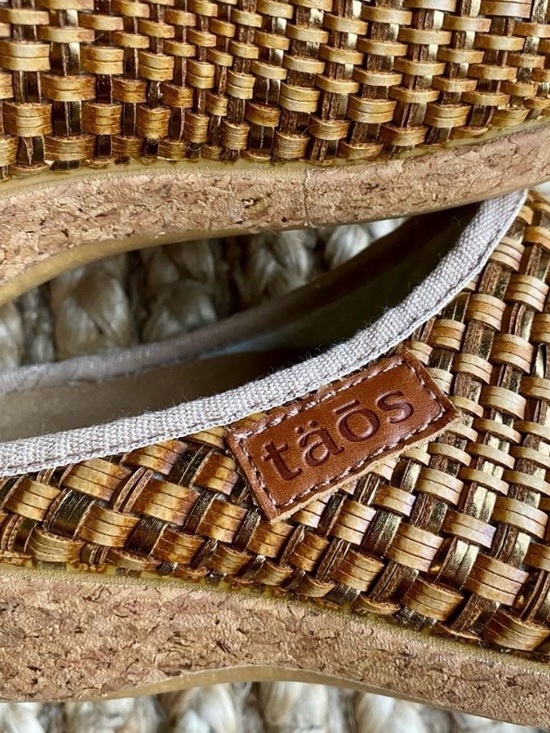 Taos Footwear Shoes - TAOS PRIMAVERA WOVEN MULE IN TAN/BRONZE SZ 37 ( 6-6.5 ) MADE IN SPAIN NWOT